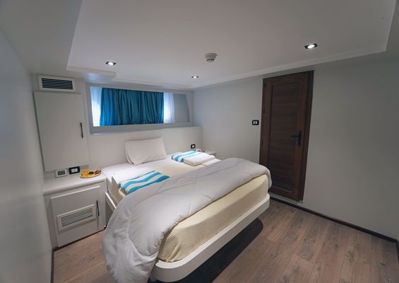 Maindeck Suite